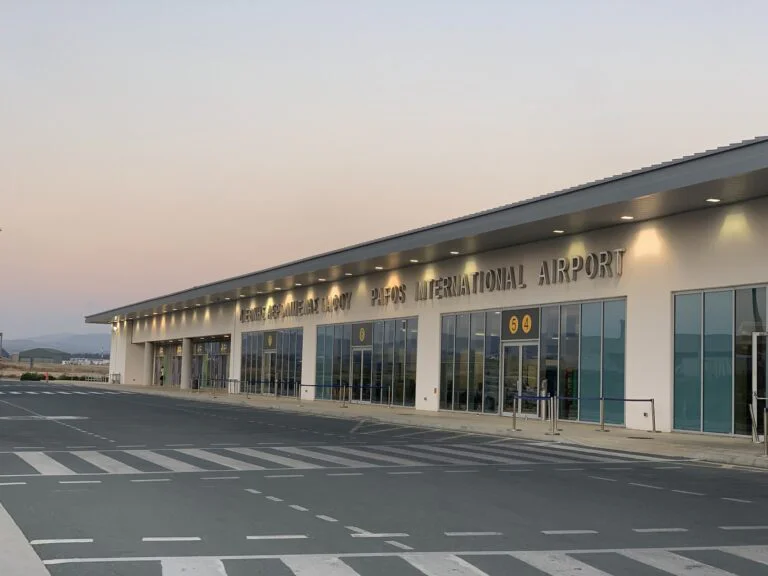 שדה תעופה פאפוס