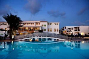 Kefalos Beach Tourist Village - כפר הנופש קפלוס פאפוס